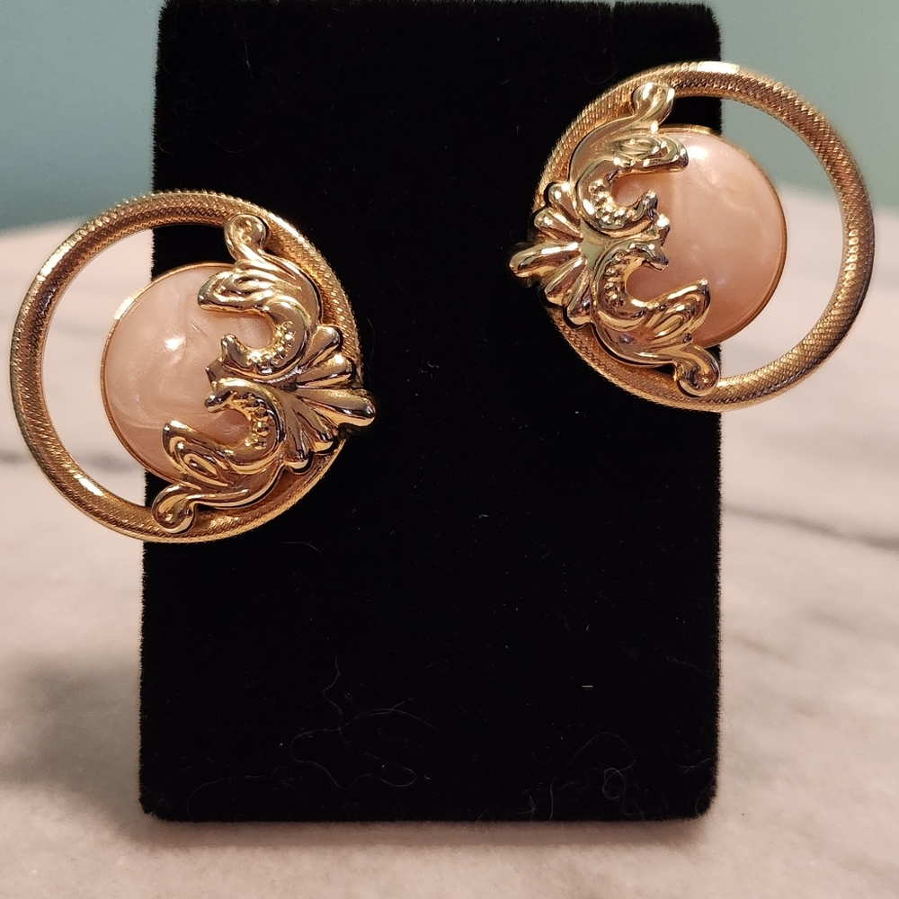Vintage 90's Clip on Earrings